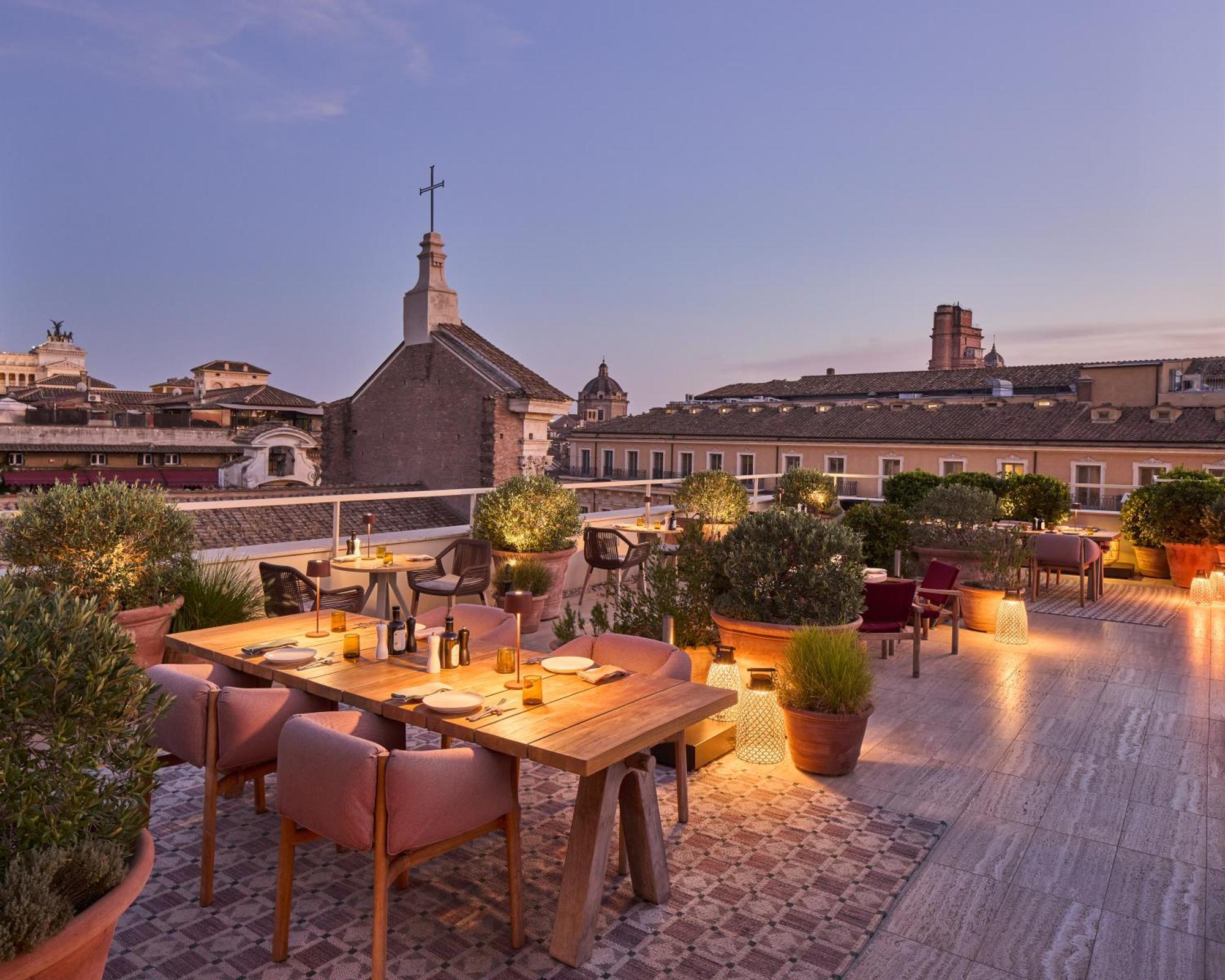 Hotel Six Senses Roma Esterno foto