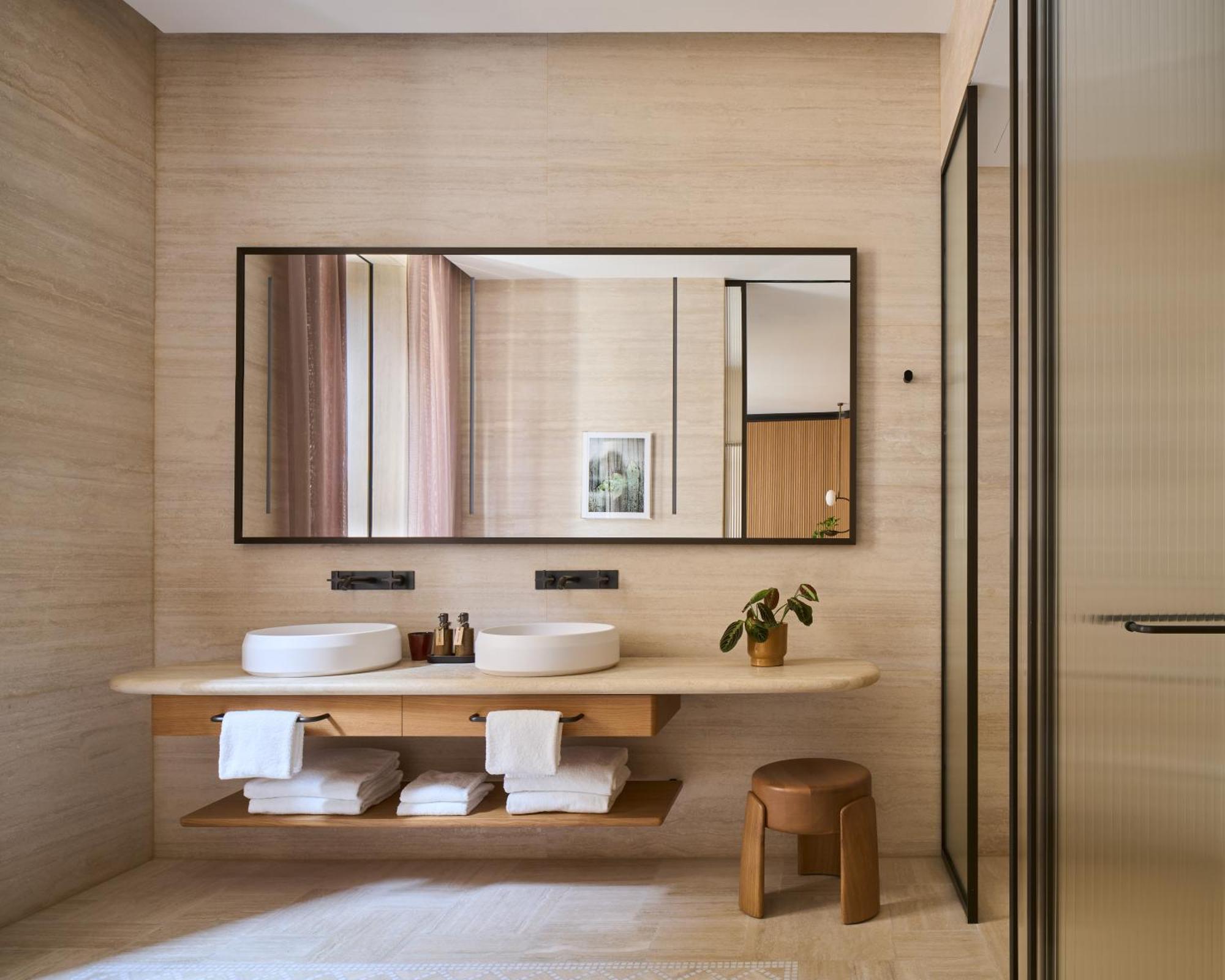Hotel Six Senses Roma Esterno foto